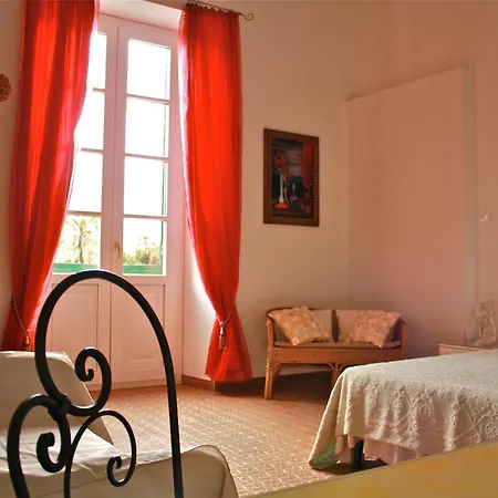 Ca' Del Sol Konukevi 3*